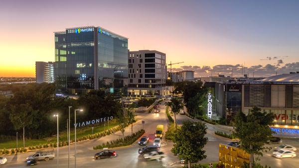 Vía Montejo, vista frontal de proyecto Inmobilia en Mérida, Yucatán.